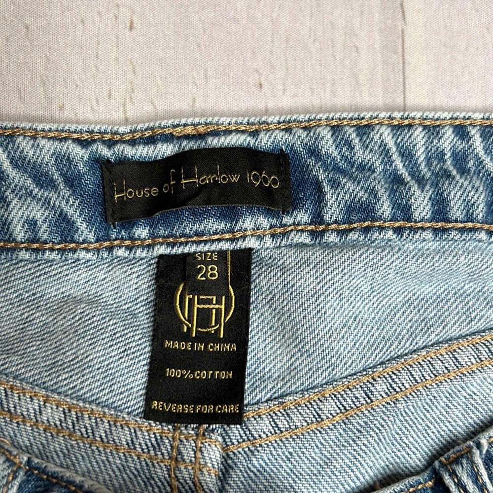 NWT - House of Harlow 1960 High Rise Mom Short - Size 28 - Picture 6 of 6